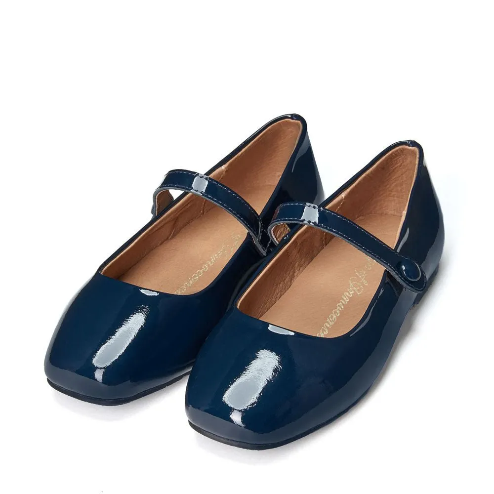 Chloe Navy