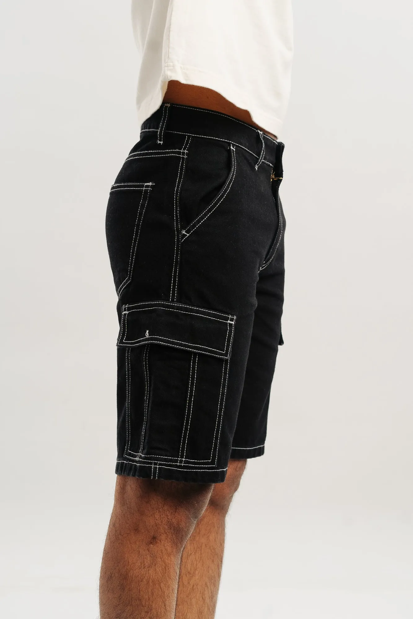 Contrast Stitch Men's Black Shorts