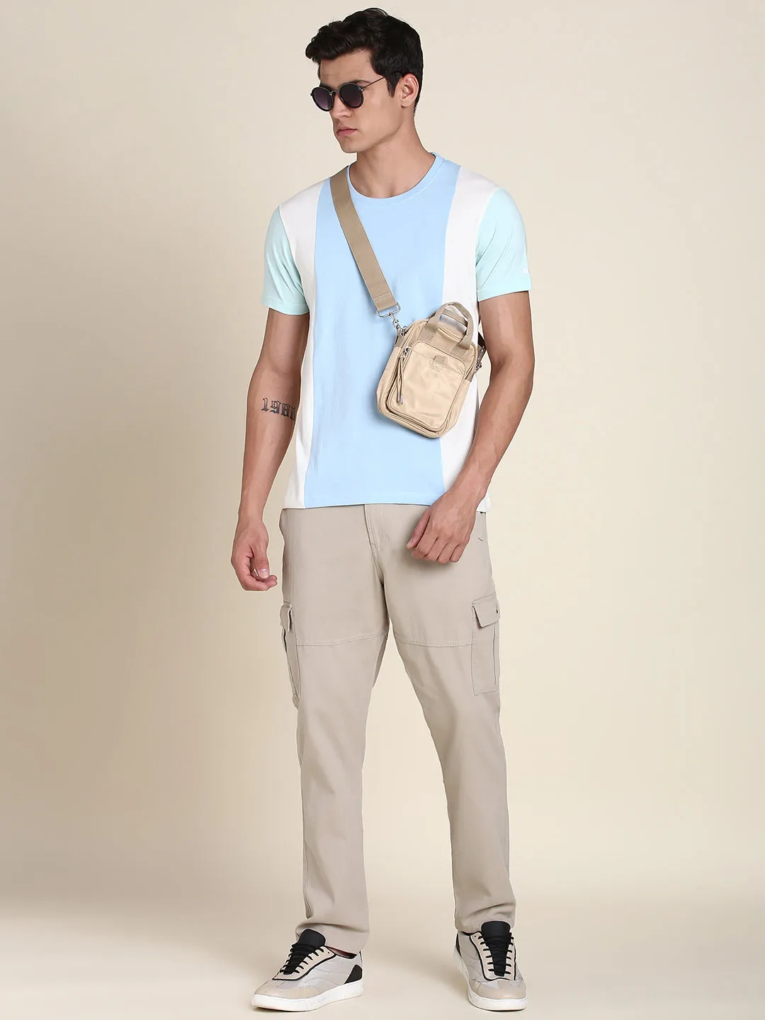 Men's Beige Solid Cargo