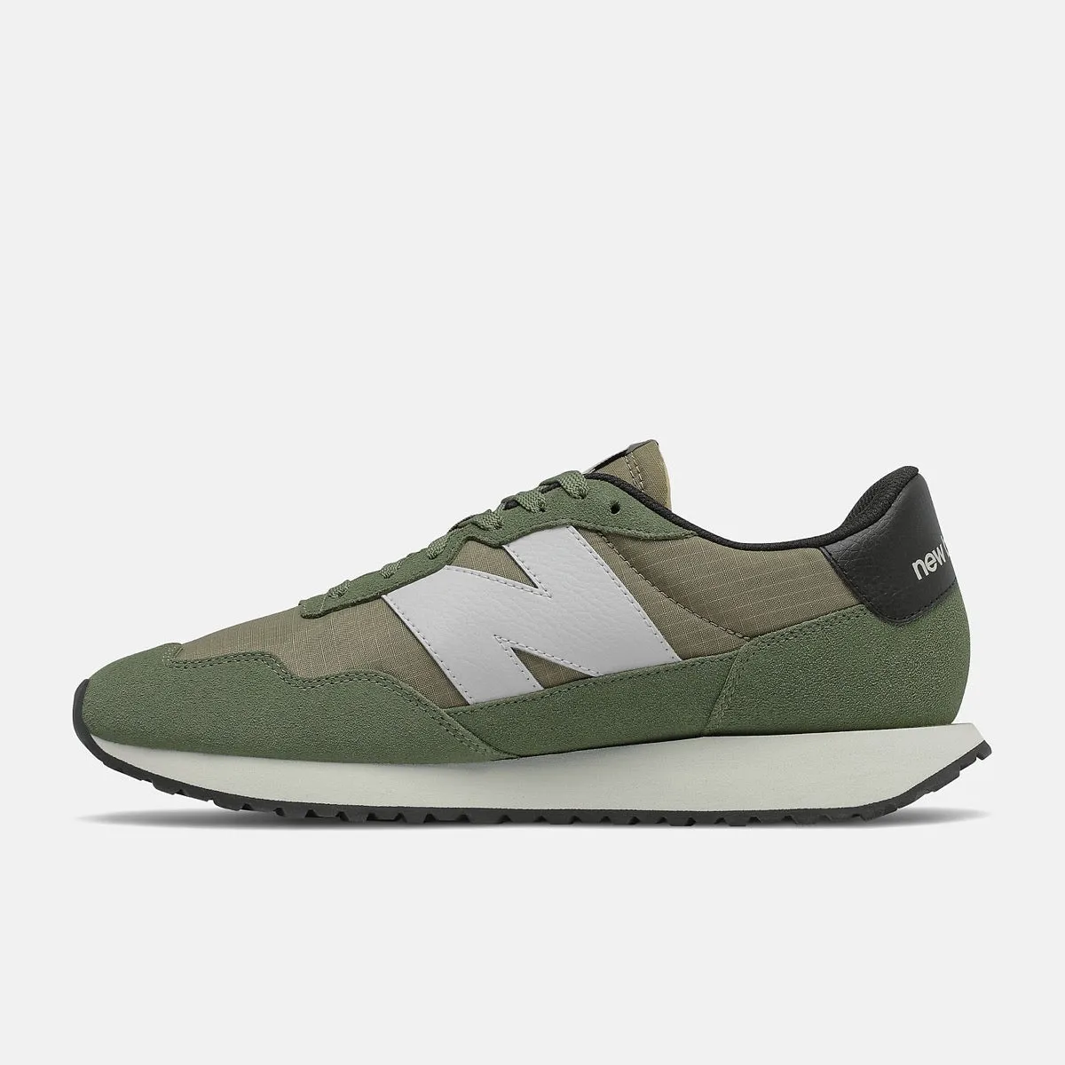 Scarpe Uomo NEW BALANCE Sneakers 237 in Suede e Ripstop colore Norway Spruce e Covert Green